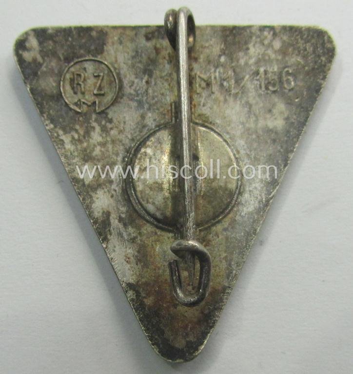 'NS-Frauenschaft'-membership-badge (ie. 'Mitgliedsabzeichen') being a (typical) 3-cms.-sized example of the eight pattern that shows an: 'RzM M1/156'-designation — image 2