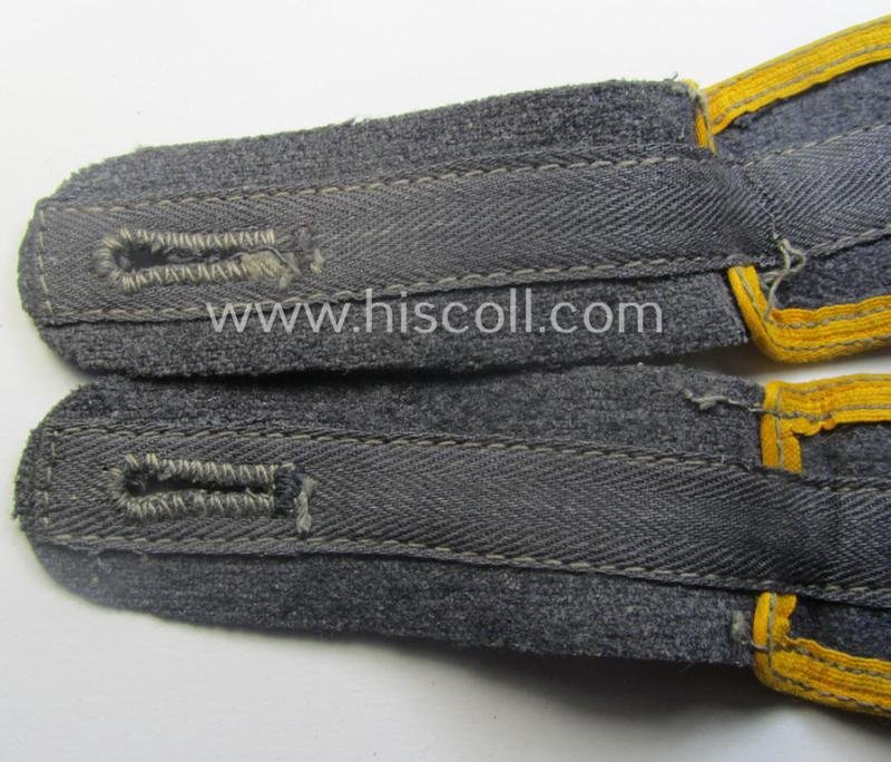 Pair of later-war-period, so-called: 'M44'-pattern, simplified WH (Luftwaffe) EM-type shoulderstraps as was intended for usage by a: 'Soldat der Flieger o. Fallschirm-Trpn.' — image 5