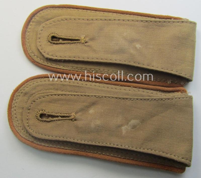 Pair of - truly used- and/or worn! - WH (Luftwaffe) 'tropical-styled' NCO-type shoulderstraps (as was specifically for usage on the tropical-shirts ie. tunics) as was intended for usage by a: 'Feldwebel der Nachrichten-Trpn.' — image 3