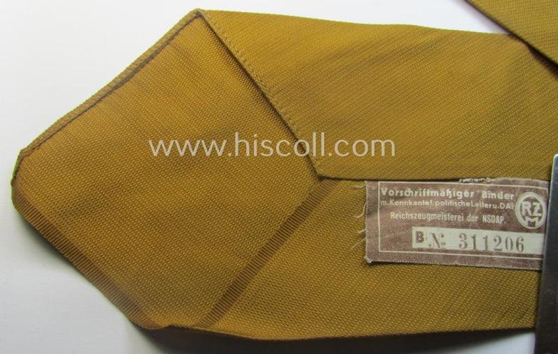 Unusually found, 'generic'-styled, N.S.D.A.P.- (ie. 'politischen Leiter'-related!) linnen-based tie ('Krawatte o. Binder') being a 'virtually mint- ie. unissued' example that still retains is period (linnen-based) 'RzM'-etiket — image 2