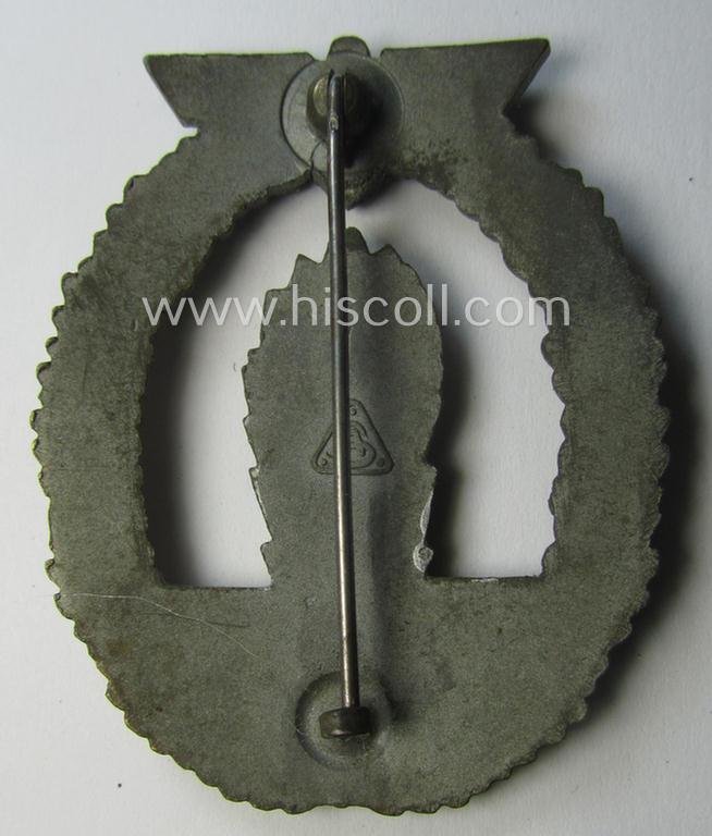 Regrettably denazified, WH (KM) 'Kriegsabzeichen für Minensuch-, U-Boot-Jagd und Sicherungs-Verbände' (being a typical maker-marked, 'Feinzink'-based example as was produced by the: 'Adolf Scholze'-company) — image 3