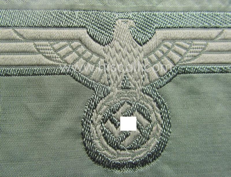 WH (Heeres) breast-eagle in 'BeVo'-weave-pattern — image 2