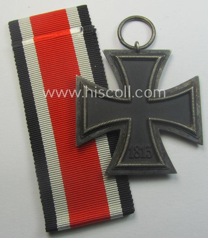 'Eisernes Kreuz II. Klasse' being a (typical) non-maker-marked example by a (by me) unidentified maker (ie. 'Hersteller') — image 3