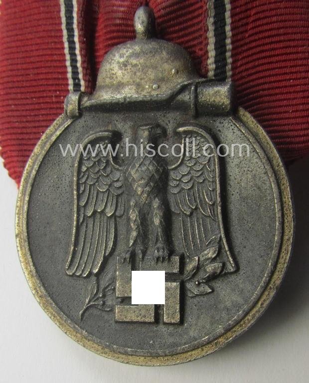 Unusually found, 'Einzelspange' showing a: 'Winterschlacht im Osten 1941-42' (or: Eastern Front- or: 'Ost'-medal) being a detailed- and/or typical, zinc- ie. 'Feinzink'-based specimen — image 2