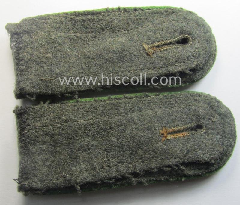 Pair of mid-war-period- (ie. 'M43'-pattern), WH (Heeres) NCO-type shoulderstraps: 'Stabsfeldwebel des Grenadier-Rgts. 104' (part of the 47. Infanterie-Div.') — image 3