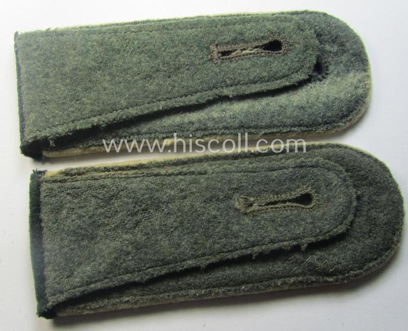 Moderately used- and/or worn - and fully matching and rarely encountered! - pair of WH (Heeres), early-war-period (ie. 'M36 o. M40'-pattern styled-) EM-type shoulderstraps as intended for a: 'Soldat eines Inf.-Rgts. der 'Grossdeutschland'-Div.' — image 3