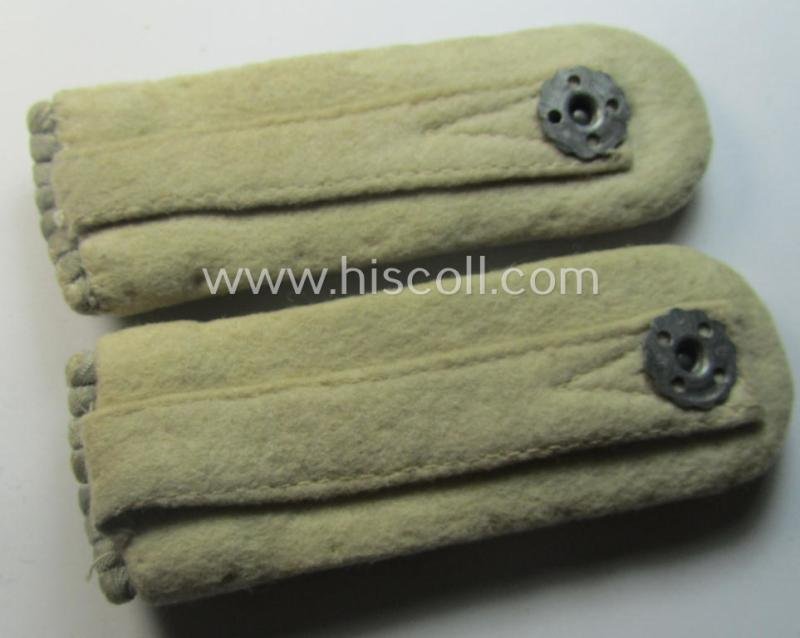 Superb - and fully matching! - pair of WH (Heeres) officers'-type, neatly 'cyphered' shoulderboards as was intended for usage by an: 'Oberleutnant der Infanterie' who served within the famous 'GrossDeutschland'-Div. — image 3