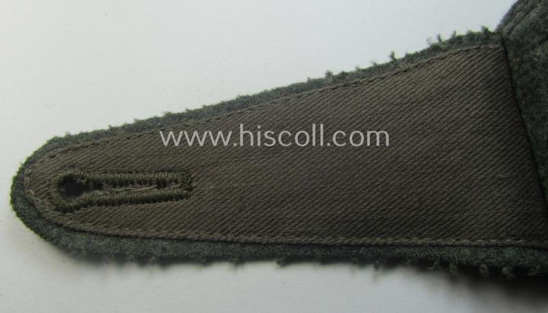 Single, 'cyphered'- (and I deem early- ie. mid-war-period) WH (Kriegsmarine) NCO-type shoulderstrap as was intended for usage by an: 'Oberfeldwebel eines Küsten-Artillerie-Rgts.' — image 5