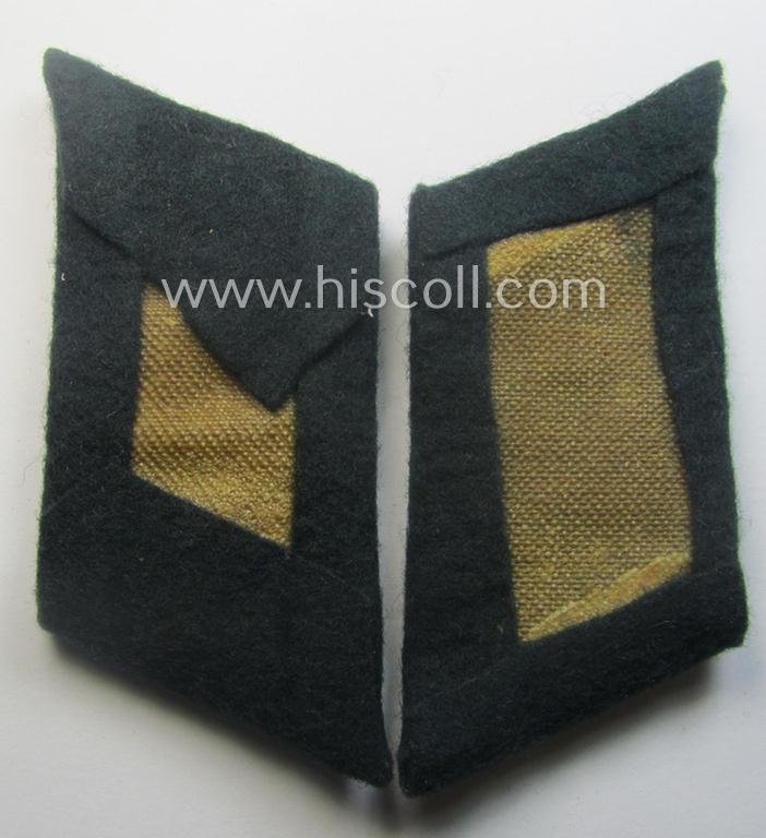 Pair of - neatly hand-embroidered and truly very rarely seen! - WH (Heeres) officers'-type collar-tabs: 'Offizier der Kradschützenbtle. der Pz.Div. u. Inf.Div. (mot)' — image 3