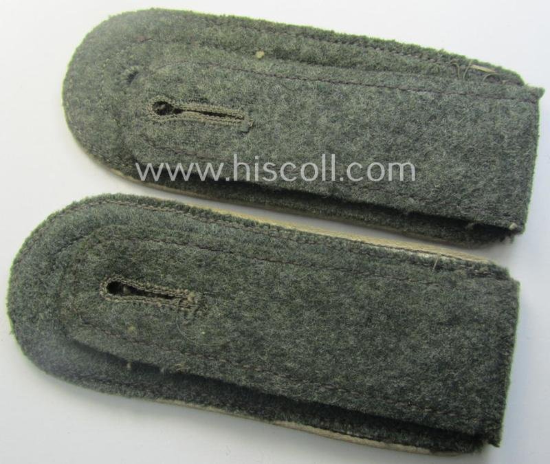 Pair of neatly 'cyphered', so-called: 'M41- (ie. M43-) pattern', WH (Heeres) NCO-type shoulderstraps as was specifically intended for a: 'Feldwebel des Maschinengewehr-Abtgs. 2' — image 3
