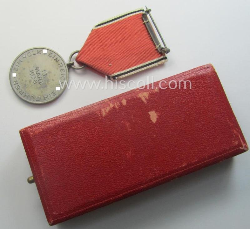 WH Austrian-occupation- (ie. 'Anschluss'-) medal: '13. März 1938' being a very attractive (and hardly tarnished) example that comes stored in its bright-red-coloured- and/or typical non-maker-marked etui as issued — image 3