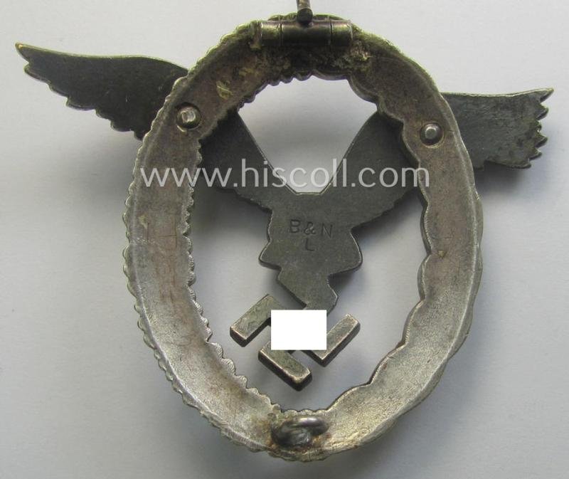 WH (Luftwaffe) war-badge (ie. 'LW-Flugzeugführer-Abzeichen' or: pilots'-war-badge) by the 'Berg & Nolte'-company — image 4