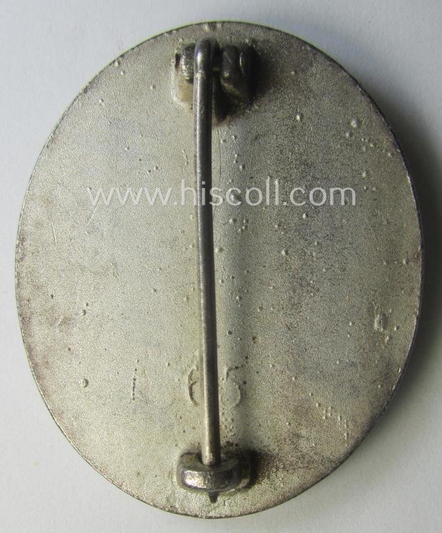 Silver-class wound-badge (or: 'Verwundeten-Abzeichen in Silber') being a maker- (ie. '65'-) marked example as was produced by the 'Hersteller' ie. maker: 'Klein u. Quenzer' — image 2