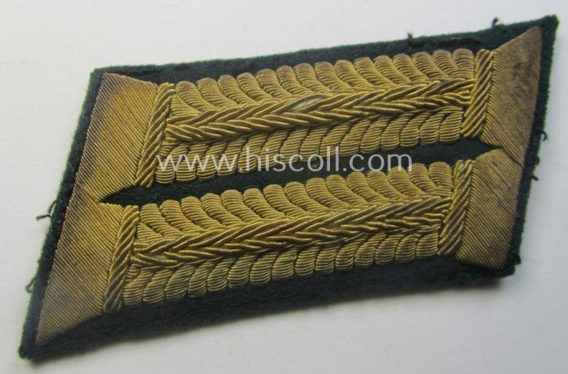 Moderately used - fully matching and rarely seen! - pair of WH (Heeres) hand-embroidered, officers'-type collar-tabs (ie. 'Kragenspiegel für Stabs-Offiziere') as was specifically intended for an officer serving within the: 'OKW o. Generalsstab' — image 2