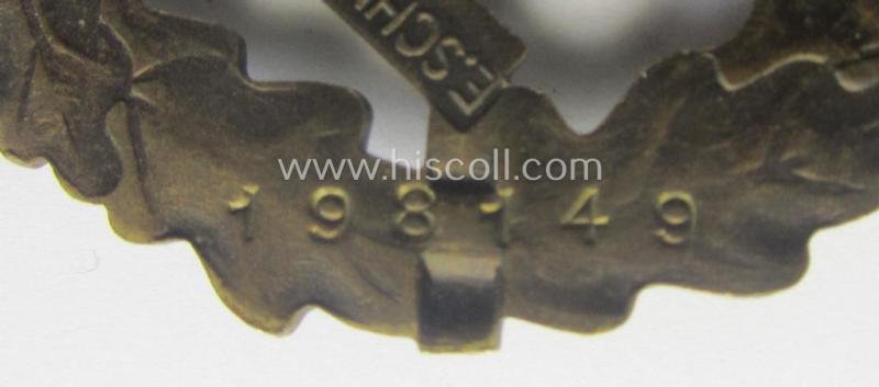 Early- (ie. pre-) war-period 'SA Sportabzeichen in Bronze' being a nicely maker- (ie. 'E. Schneider'-) marked example that bears a unique, stamped bearers'-number that reads: '198149' on its back — image 4