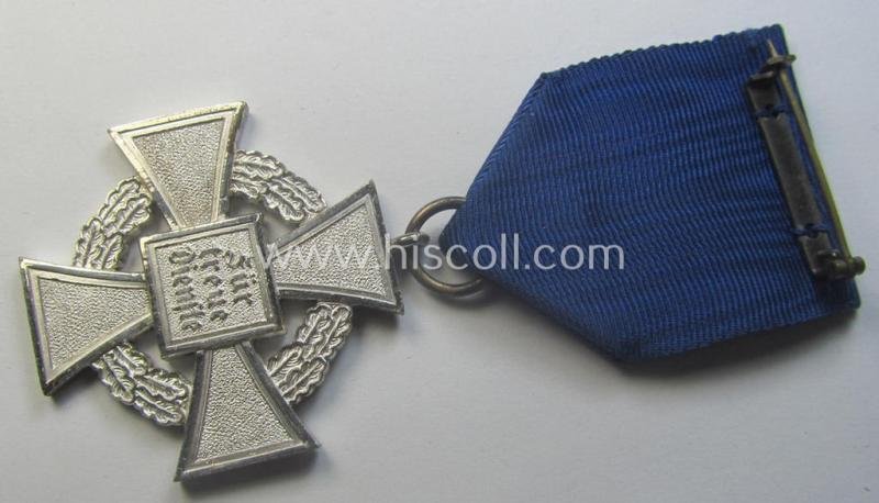 'Treuedienst Ehrenzeichen 2. Klasse' that comes stored in its maker- (ie. 'Wächtler & Lange'-) marked, two-pieced etui — image 5