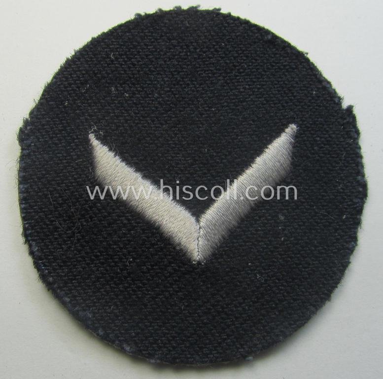 Interesting - and hardly ie. even never used! - 6-pieced (and almost complete), DJ- (ie. 'Deutsches Jungvolk in der HJ') insignia-set comprising of 6 darker-blue-toned rank-patches (ie. 'Rangzeichen') of which one still holds its period 'RzM'-etiket — image 2