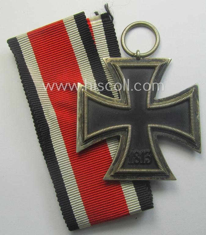 'Eisernes Kreuz II. Klasse' being a (typical) non-maker-marked example by a (by me) unidentified maker (ie. 'Hersteller') — image 3