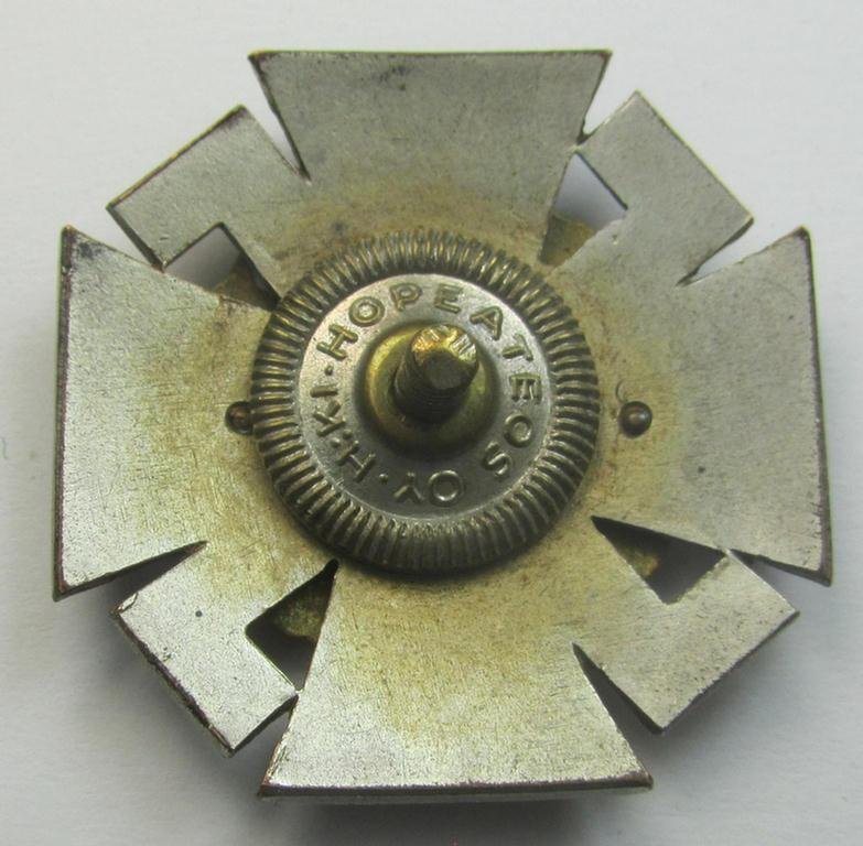 Finnish-/German: 'Nordfrontkreuz', being a white-/blue-coloured and maker- (ie. 'Hopeatakomo o.y.'-) marked 'variant' that shows the text: 'Pohjoisrintama - Die Nordfront - 1941/43' — image 2