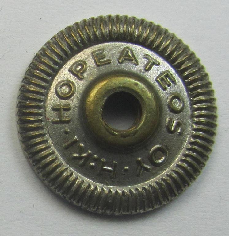 Finnish-/German: 'Nordfrontkreuz', being a white-/blue-coloured and maker- (ie. 'Hopeatakomo o.y.'-) marked 'variant' that shows the text: 'Pohjoisrintama - Die Nordfront - 1941/43' — image 4