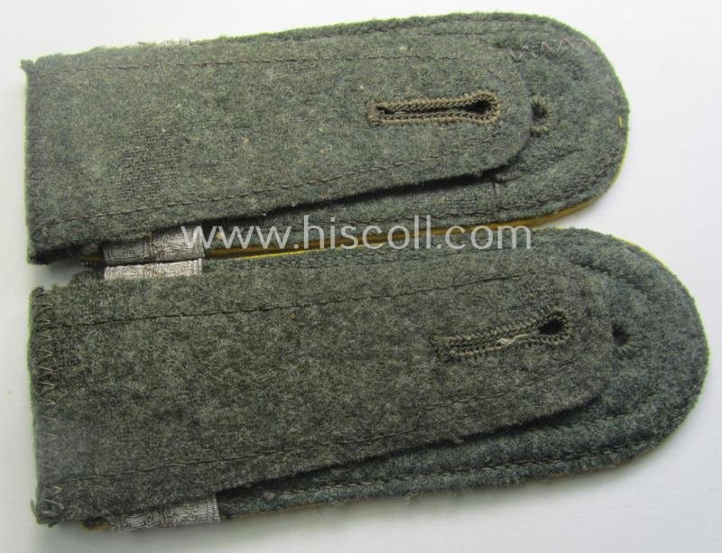 Pair of WH (Heeres) NCO-type (ie. 'M40- o. M43'-pattern) shoulderstraps as was intended for usage by an: 'Unterfeldwebel u. Offiziers-Anwärter eines Nachrichten-Abtlgs. o. Rgts.' — image 3
