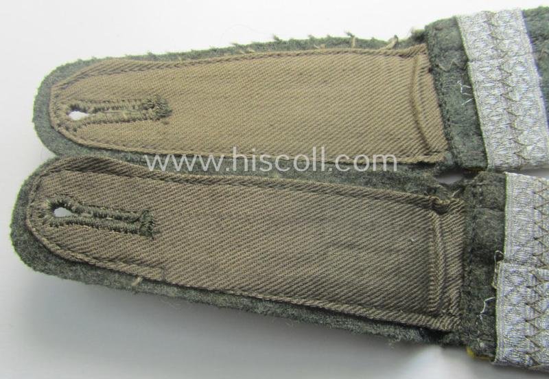 Pair of WH (Heeres) NCO-type (ie. 'M40- o. M43'-pattern) shoulderstraps as was intended for usage by an: 'Unterfeldwebel u. Offiziers-Anwärter eines Nachrichten-Abtlgs. o. Rgts.' — image 5