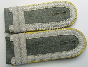 Pair of WH (Heeres) NCO-type (ie. 'M40- o. M43'-pattern) shoulderstraps …