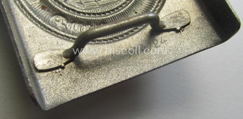 'Virtually mint' - and actually very scarcely encountered! - 'HJ- o. Hitlerjugend'-belt-buckle being a clearly maker- (ie. 'RzM M4/24'- ie. 'FLL') marked example that comes with its period-attached makers'-etiket — image 6