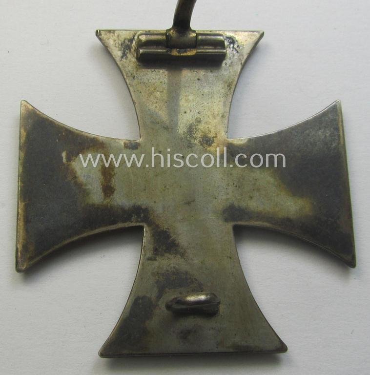 WWI-period 'Eisernes Kreuz 1. Klasse' being a (typical) non-converse-shaped example showing the makers'-designation: 'K.A.G.' — image 5