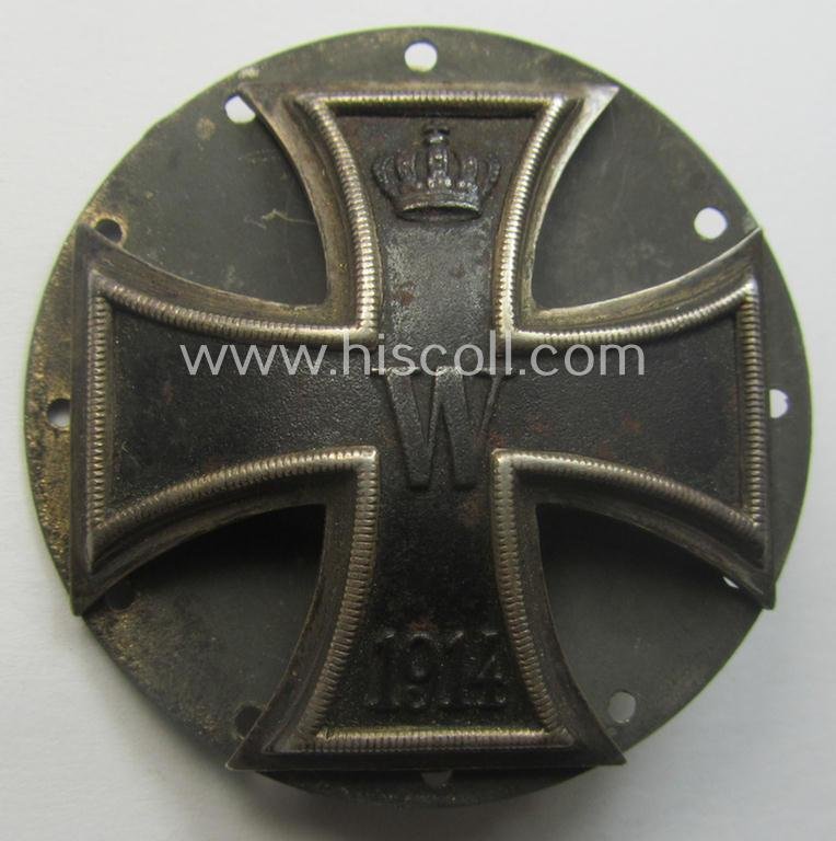 Very unususal, WWI-period Iron Cross 1st class (or: 'EK 1. Klasse') being a typical non-maker-marked example that comes mounted onto its functional 'screw-back'- (ie. 'an der Schraube'-) set-up — image 2