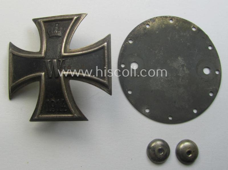 Very unususal, WWI-period Iron Cross 1st class (or: 'EK 1. Klasse') being a typical non-maker-marked example that comes mounted onto its functional 'screw-back'- (ie. 'an der Schraube'-) set-up — image 4