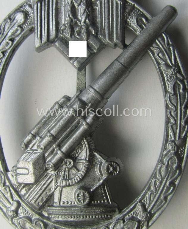 'Virtually mint' example of a: 'Heeres-Flakkampf-Abzeichen' being a (typical) non-maker-marked- and/or zinc- (ie. 'Feinzink'-) based specimen as was produced by the desirable maker (ie. 'Hersteller'): 'Förster & Barth' — image 3