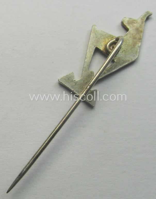 Silver-toned WH (Heeres) 'Gebirgsjäger'-related item: a semi-official, so-called: 'Truppen-Traditionsabzeichen des 5. Gebirgsjäger-Division' being a (typical) non-maker-marked example depicting the famous 'Gams'-symbol — image 3