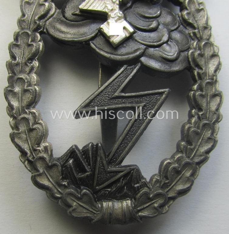 Very nicely preserved - and truly luxuriously-styled! - WH (LW) 'Erdkampfabzeichen' being a: 'Metall u. Kunststoff'- (ie. 'M.K. 5'-) marked example — image 3