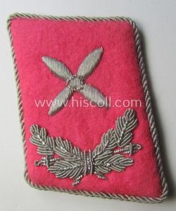 Single - but nevertheless scarcely encountered! - WH (Luftwaffe) collar-tab …