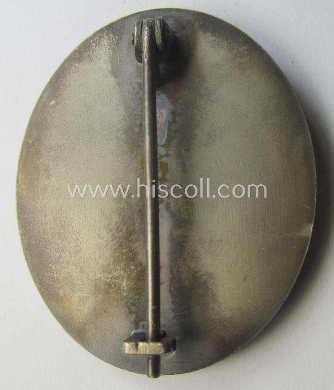 Truly luxuriously-styled, 'Verwundeten-Abzeichen in Silber' being a non-maker-marked- and typical 'Buntmetall'-based example as was (I deem) produced by the desirable maker: 'Hauptmünzamt Wien' — image 2