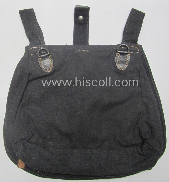 Mid- ie. later-war-period, so-called: 'M31'-type, WH (Luftwaffe) 'Brotbeutel' being a non-maker-marked example that comes in a 'virtually mint- ie. unissued' condition — image 2