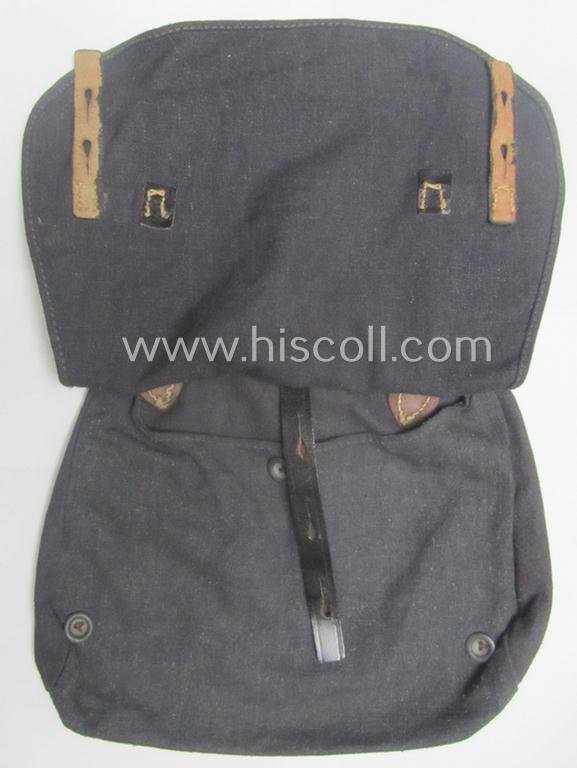 Mid- ie. later-war-period, so-called: 'M31'-type, WH (Luftwaffe) 'Brotbeutel' being a non-maker-marked example that comes in a 'virtually mint- ie. unissued' condition — image 3