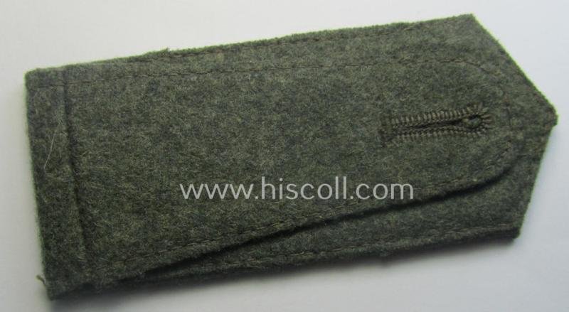 Single, WH (Kriegsmarine) 'cyphered' EM-type shoulderstrap: 'Soldat eines Küsten-Artillerie-Rgts. o. Abtlgs.' — image 3