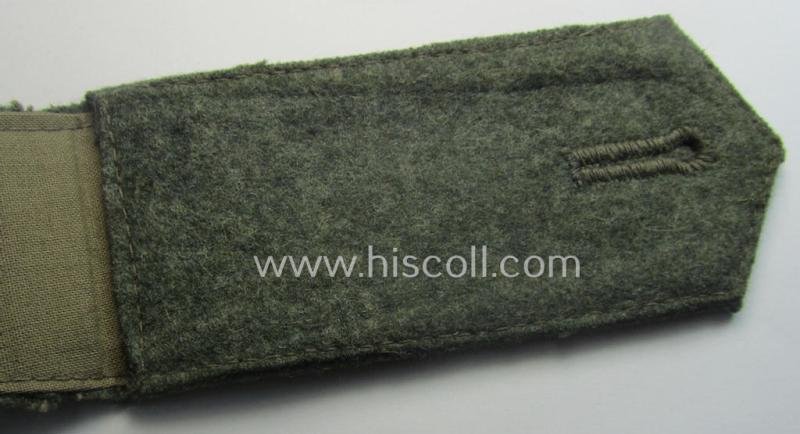 Single, WH (Kriegsmarine) 'cyphered' EM-type shoulderstrap: 'Soldat eines Küsten-Artillerie-Rgts. o. Abtlgs.' — image 4