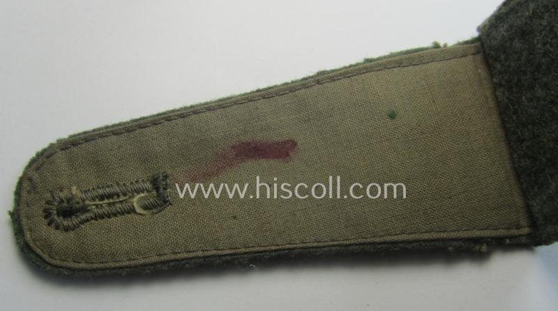 Single, WH (Kriegsmarine) 'cyphered' EM-type shoulderstrap: 'Soldat eines Küsten-Artillerie-Rgts. o. Abtlgs.' — image 5