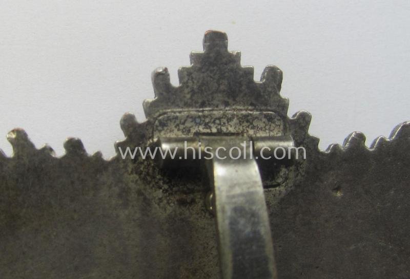 Stunning, neatly maker- (ie. '20'-marked-) example of WH (Heeres, LW etc.) 'Deutsches Kreuz im Gold' (or DKiG) being a (regular- ie. 'light-weight') piece that was produced by the: 'C.F. Zimmermann'-company — image 4