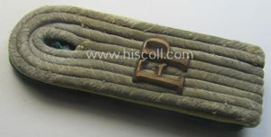 Single - albeit neatly 'cyphered'! - officers'-pattern shoulderboard as was …