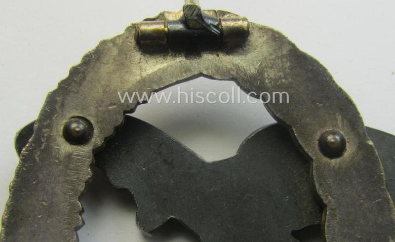 WH (Luftwaffe) 'Flugzeug-Beobachter-Abzeichen' (ie. observers'-war-badge) being a (typical) non-maker-marked and/or: 'Buntmetall'- (ie. 'Tombak'-) based example that was produced by the: 'Assmann & Söhne'-company — image 6