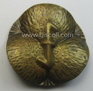Unsusally found, TR-period supporter-lapel-pin (ie. 'Brosche') depicting a typical 'Wolfsangel'-sign …