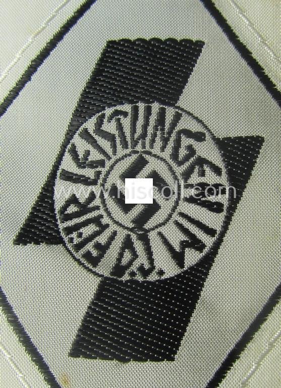 DJ- (ie. 'Deutsches Jungvolk'-) 'Leistungsabzeichen in Eisen in Stoff' that retains its period-attached 'RzM'-etiket — image 2