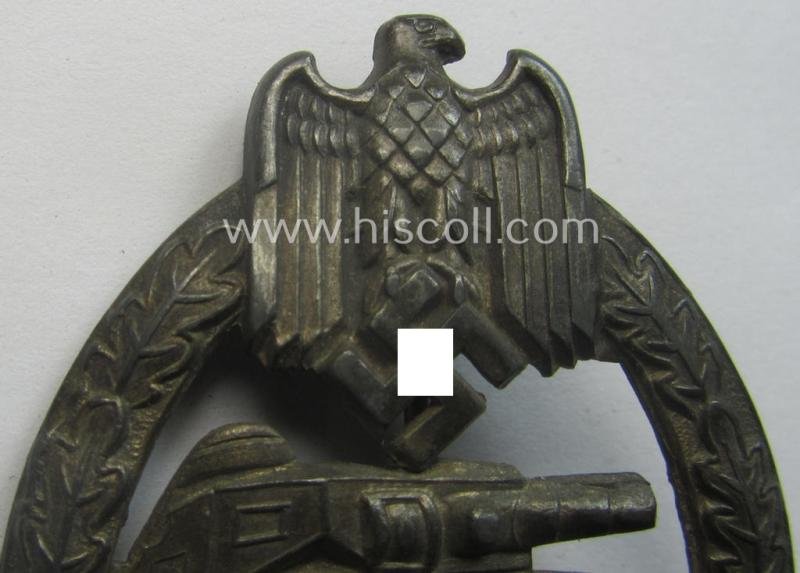 'Panzerkampfabzeichen in Silber' (or: silver-class panzer-assault badge or PAB) being a non-maker-marked- and/or hollow zinc- (ie. 'Feinzink'-) based example as was produced by the: 'Paul Meybauer'-company — image 2