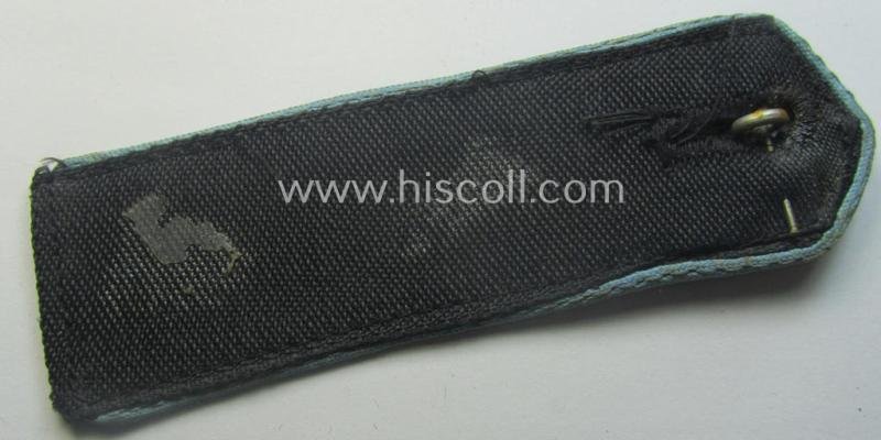 Single - and clearly worn - bright-blue-piped so-called: 'Flieger-HJ'-shoulderstrap as intended for a: 'Hitlerjunge' who served within the 'Bann 13' (Bann 13 = 'Bann Münster-Warendorf' situated in the 'Gebiet West Westfalen') — image 3