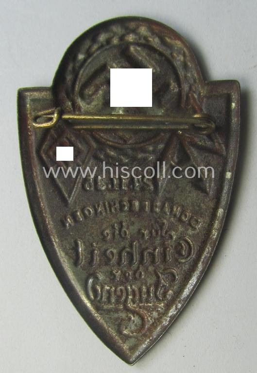 Fairly early-period, silver-toned HJ/BDM (ie. 'Hitlerjugend' or: 'Bund Deutscher Mädel') day-badge (ie. 'tinnie' or: 'Veranstaltungsabzeichen') entitled: 'Für die Einheit der Jugend - Donaueschingen - 24.11.1935' — image 2