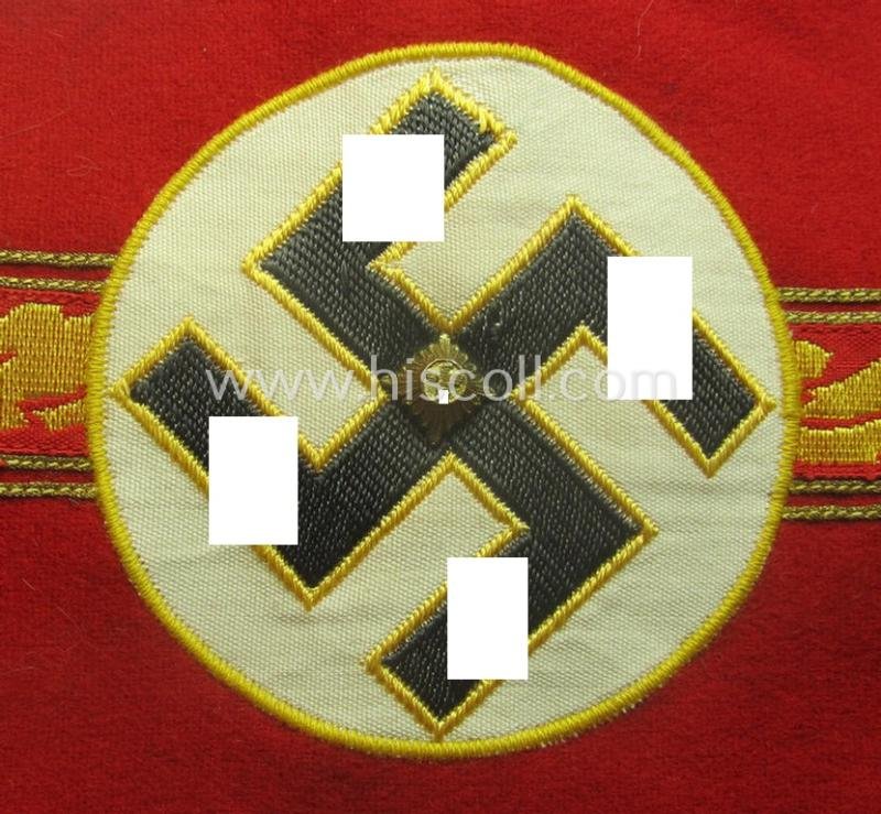 Stunning - and rarely encountered! - N.S.D.A.P.-type, 'smooth'-woolen-based armband (ie. 'Armbinde für politschen Leiter') as was intended for usage by an: 'N.S.D.A.P.-Ortsgruppenleiter' that still retains its period-attached 'RzM'-etiket — image 2